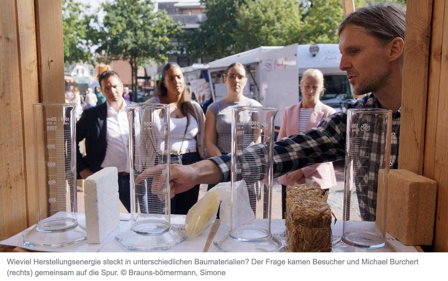 Zeitungsartikel der Kreiszeitung Diepholz: Bildungsoffensive Nachhaltiges Bauen macht Halt am Rathaus in Diepholz